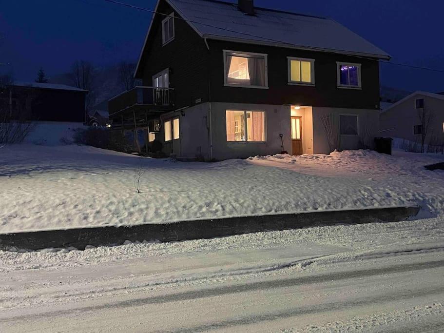 Strandveien 71 Skjervoy Exteriér fotografie